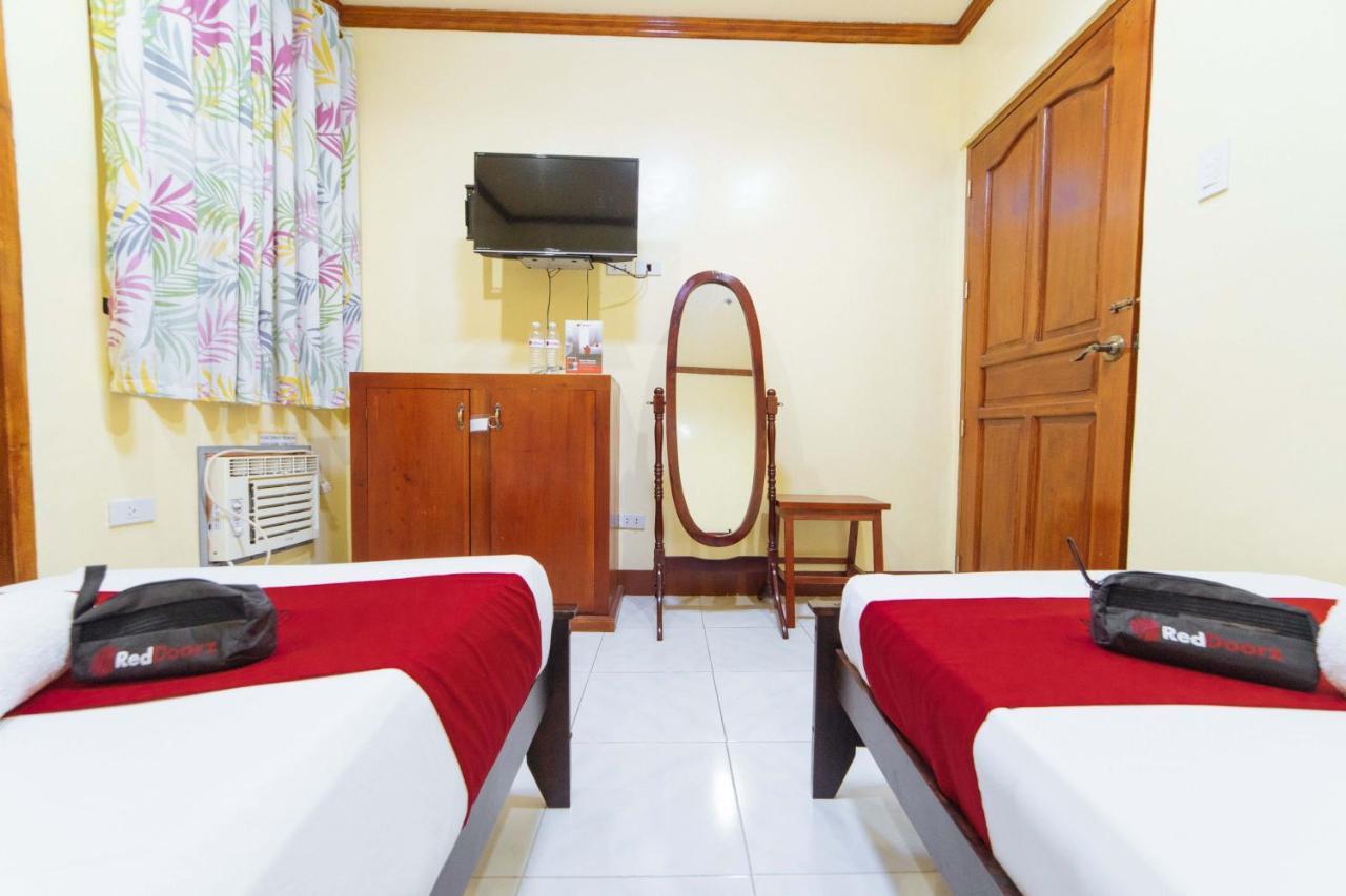 Hotel Reddoorz Near Golden Sarok Shrine Kalibo Zewnętrze zdjęcie