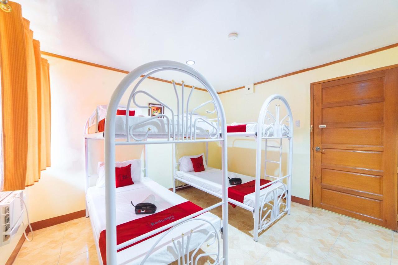 Hotel Reddoorz Near Golden Sarok Shrine Kalibo Zewnętrze zdjęcie